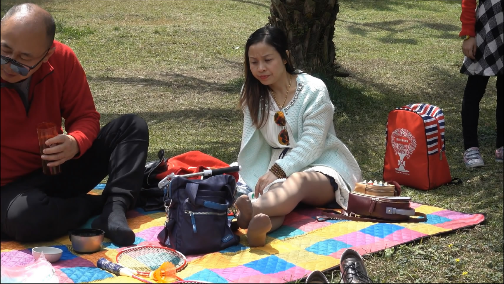 Vacation with your partner using nylon feet